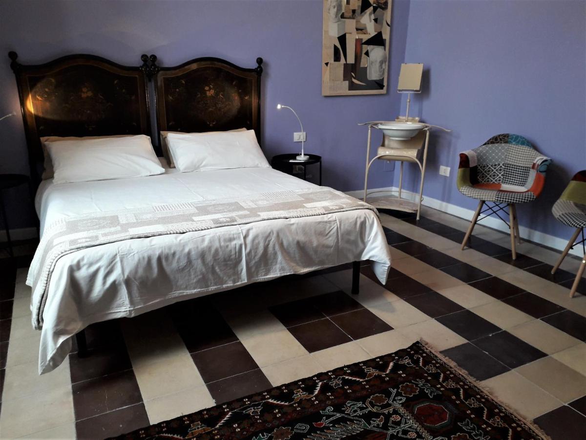 I Templari B&B Self-Contained Бриндизи Экстерьер фото